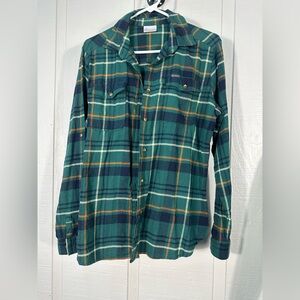 Columbia Women’s Green Plaid Flannel Top Size Large EUC